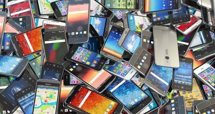 How India’s Mobile Exports Hit ₹2.59 Lakh Crore: The Rise of a Global Tech Manufacturing Hub टेक और इलेक्ट्रॉनिक्स मैन्युफैक्चरिंग (Tech & Electronics Manufacturing)
