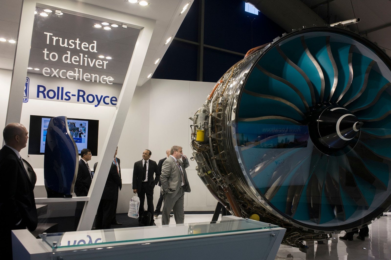 Mukesh Ambani's Reliance Industries is in discussions with British aerospace giant Rolls-Royce Holdings to co-develop and manufacture fighter jet engines in India under the government's